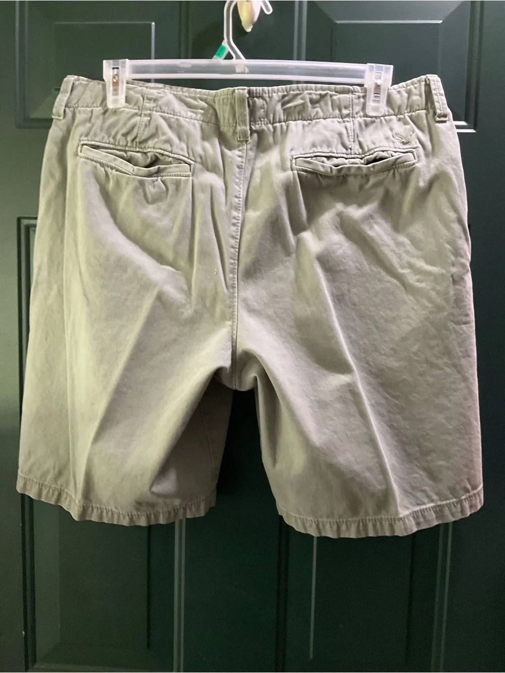 American Eagle Outfitters Men's Light Gray Flat-Front Shorts